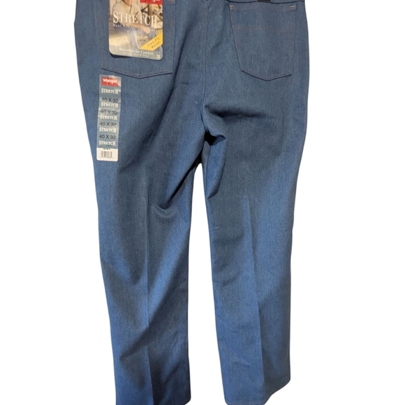 Wrangler Men's Blue Stretch Jeans. Size 40x32. NWT. - Picture 3 of 9